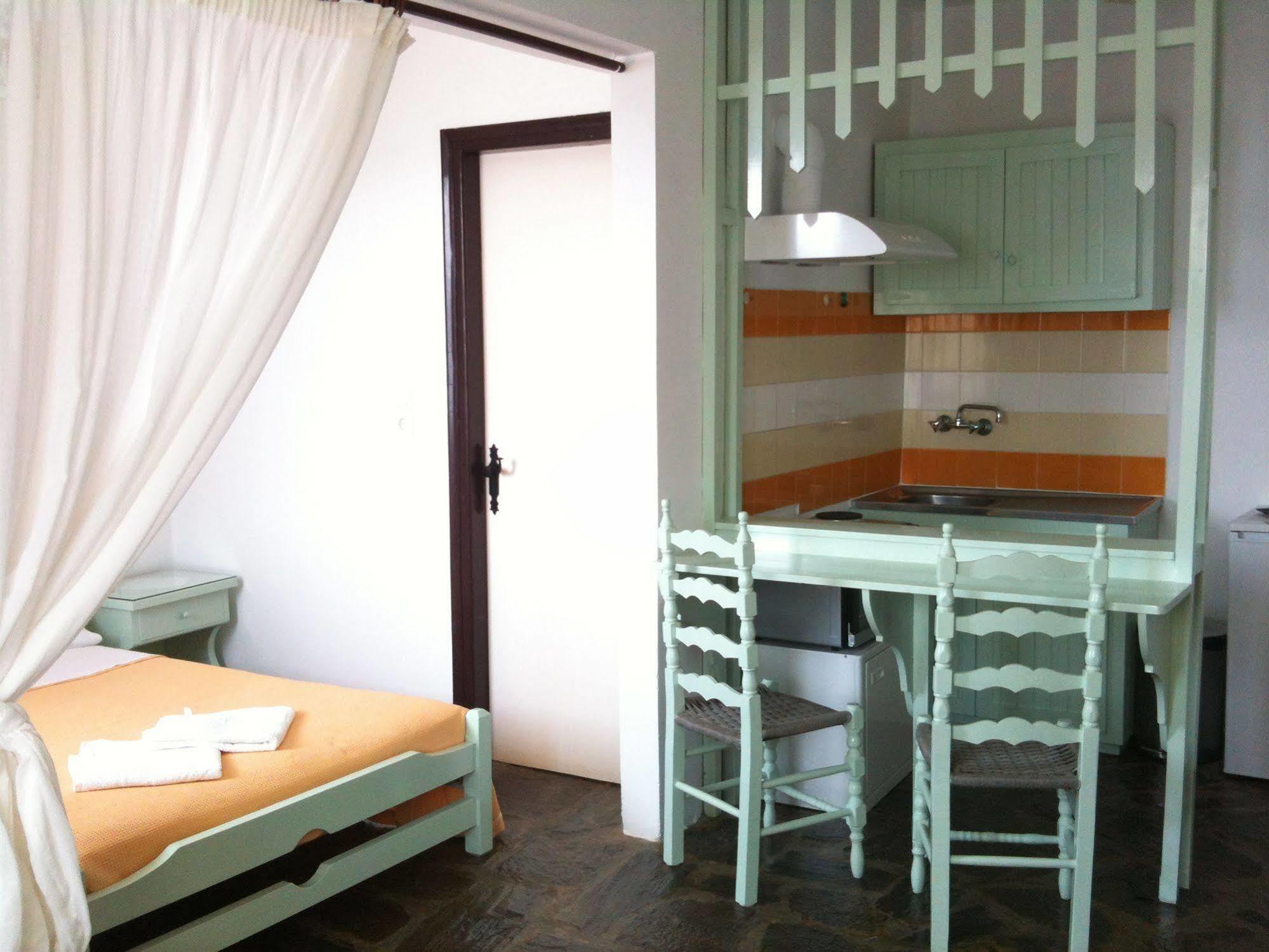 ساموس Scorpios Hotel & Suites المظهر الخارجي الصورة